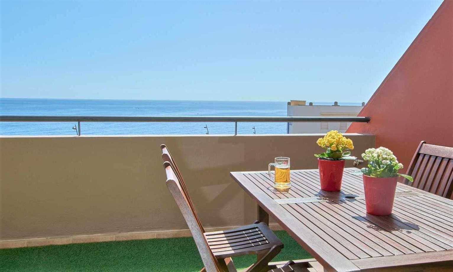 Bonita vivienda vacacional con vistas al mar playaWIFI Radazul Exterior foto