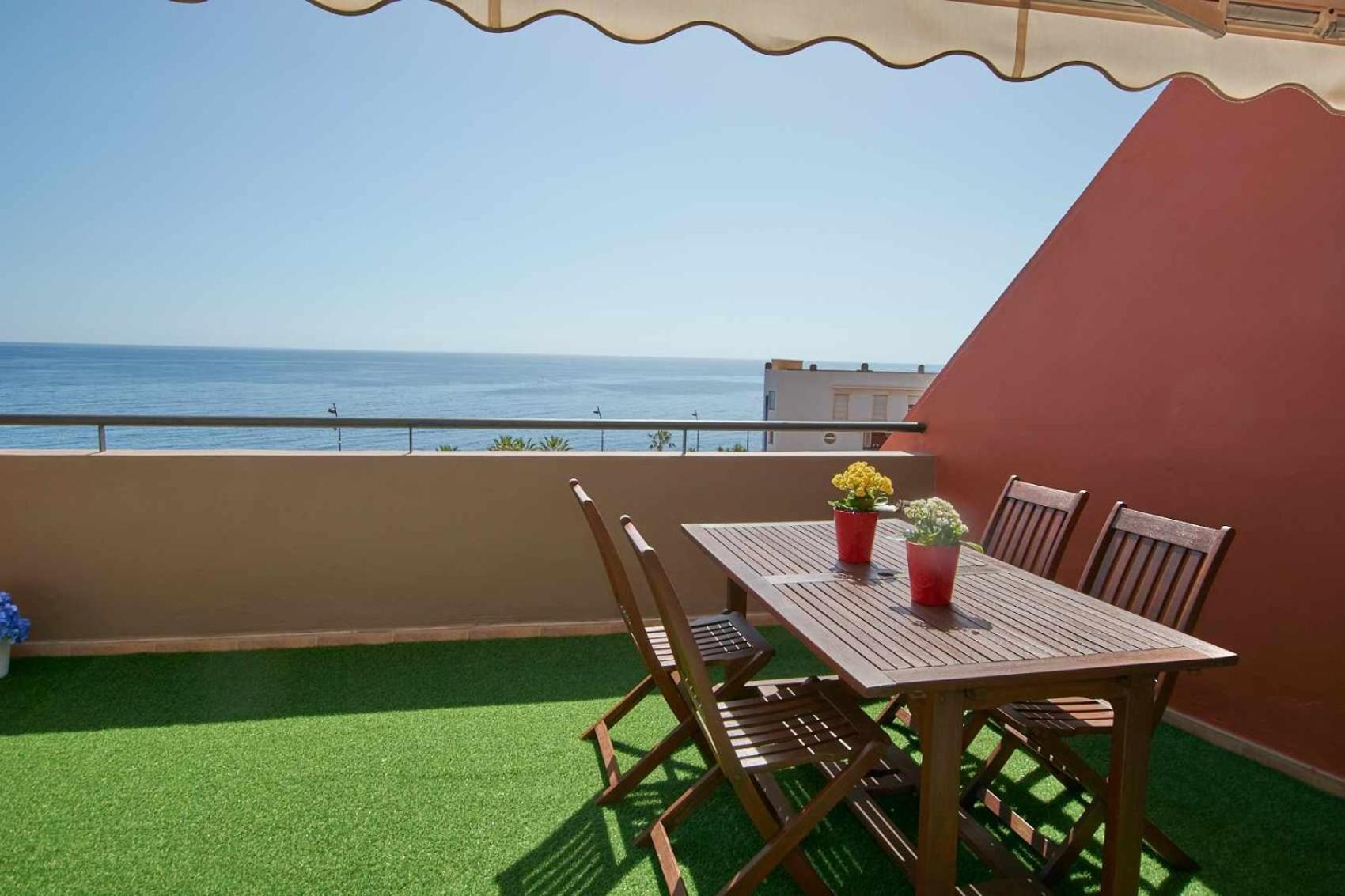 Bonita vivienda vacacional con vistas al mar playaWIFI Radazul Exterior foto