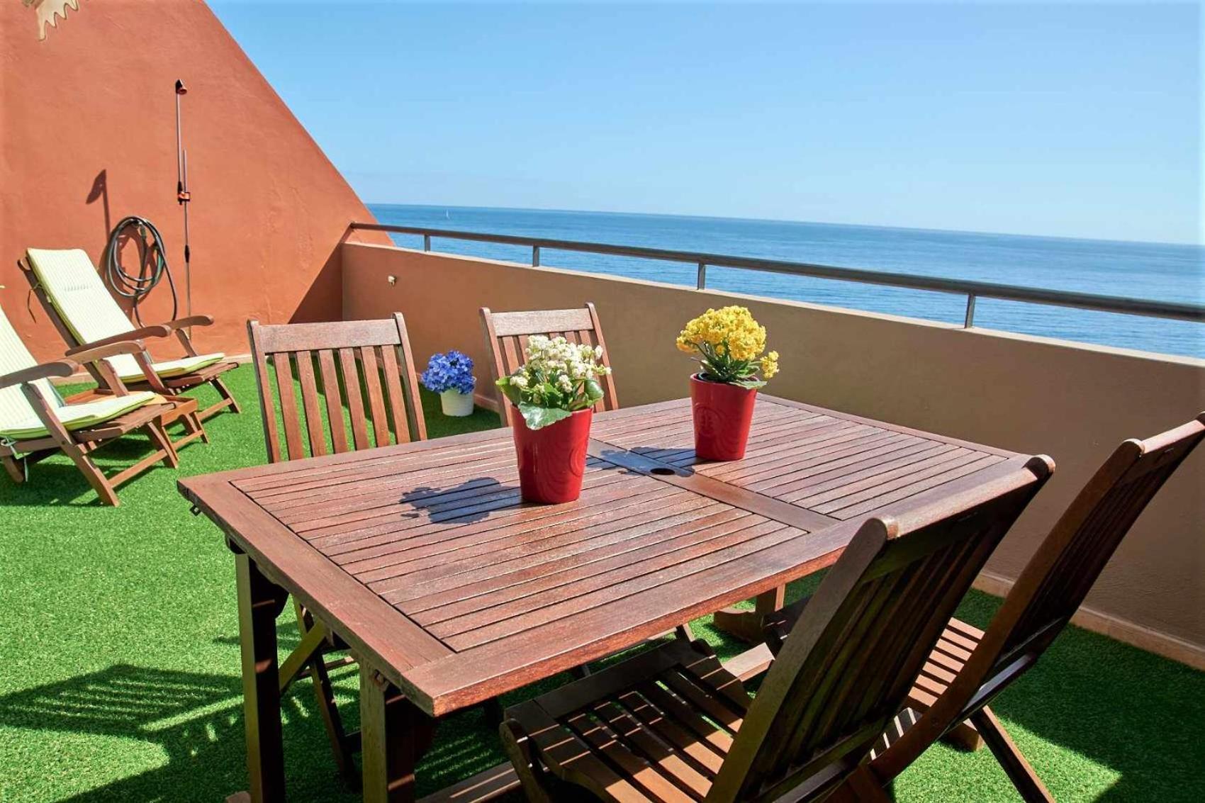 Bonita vivienda vacacional con vistas al mar playaWIFI Radazul Exterior foto